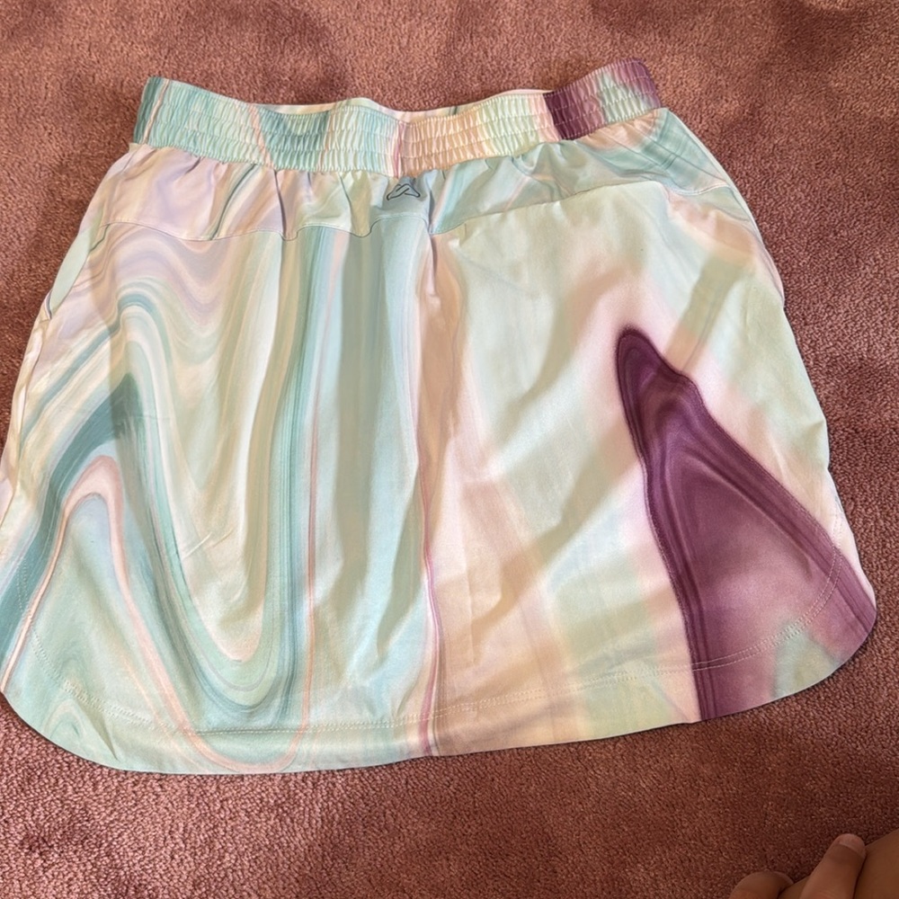 Calia Pastel Swirl Skort for golf - Picture 3 of 4